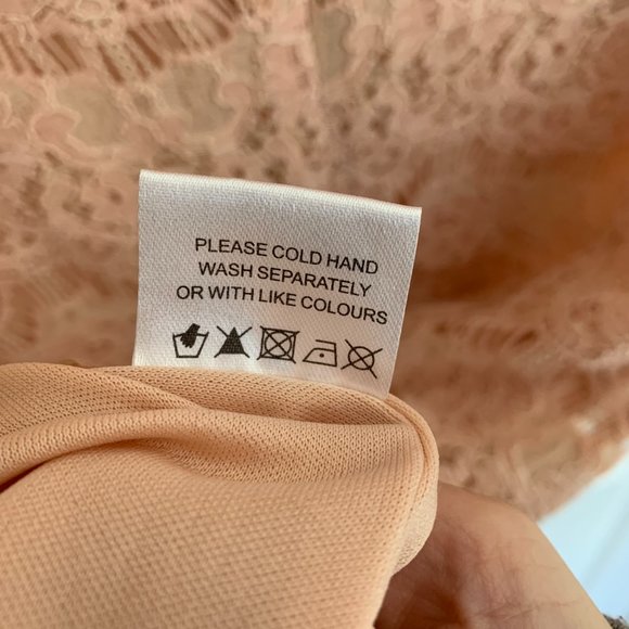 Pink Lily Boutique Women's Lace Short Sleeve Dress, Blush Pink, size S NWT - Picture 9 of 9